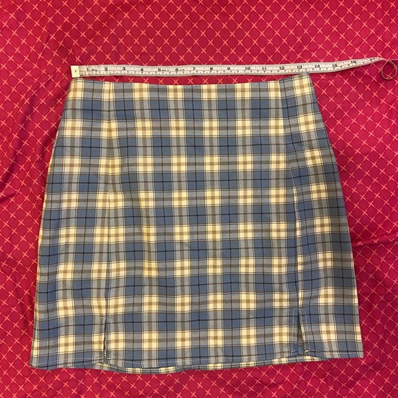 Tartan/Plaid/Checkered High Waist/Rise Slit Him Mini School Girl Skirt (SHEIN) - Picture 6 of 6